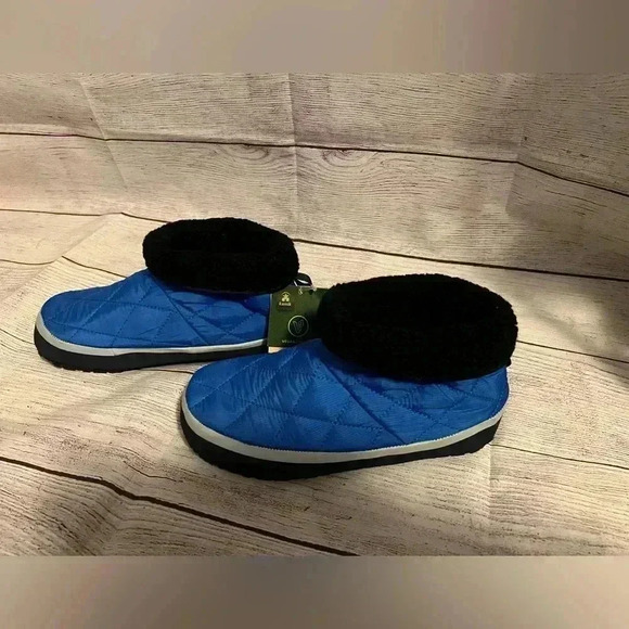 Youth Kamik Bootie Slipper Size 3.  Warm with nonslip bottom. - Picture 5 of 5